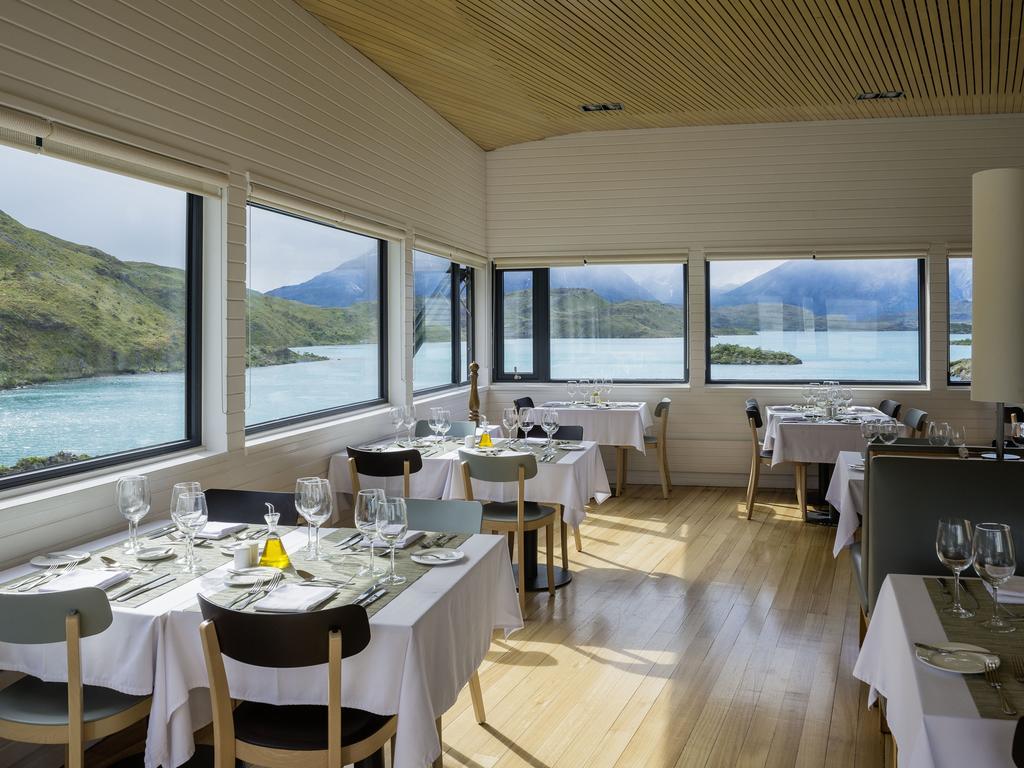 Explora En Torres Del Paine Villa Torres del Paine National Park Exterior photo