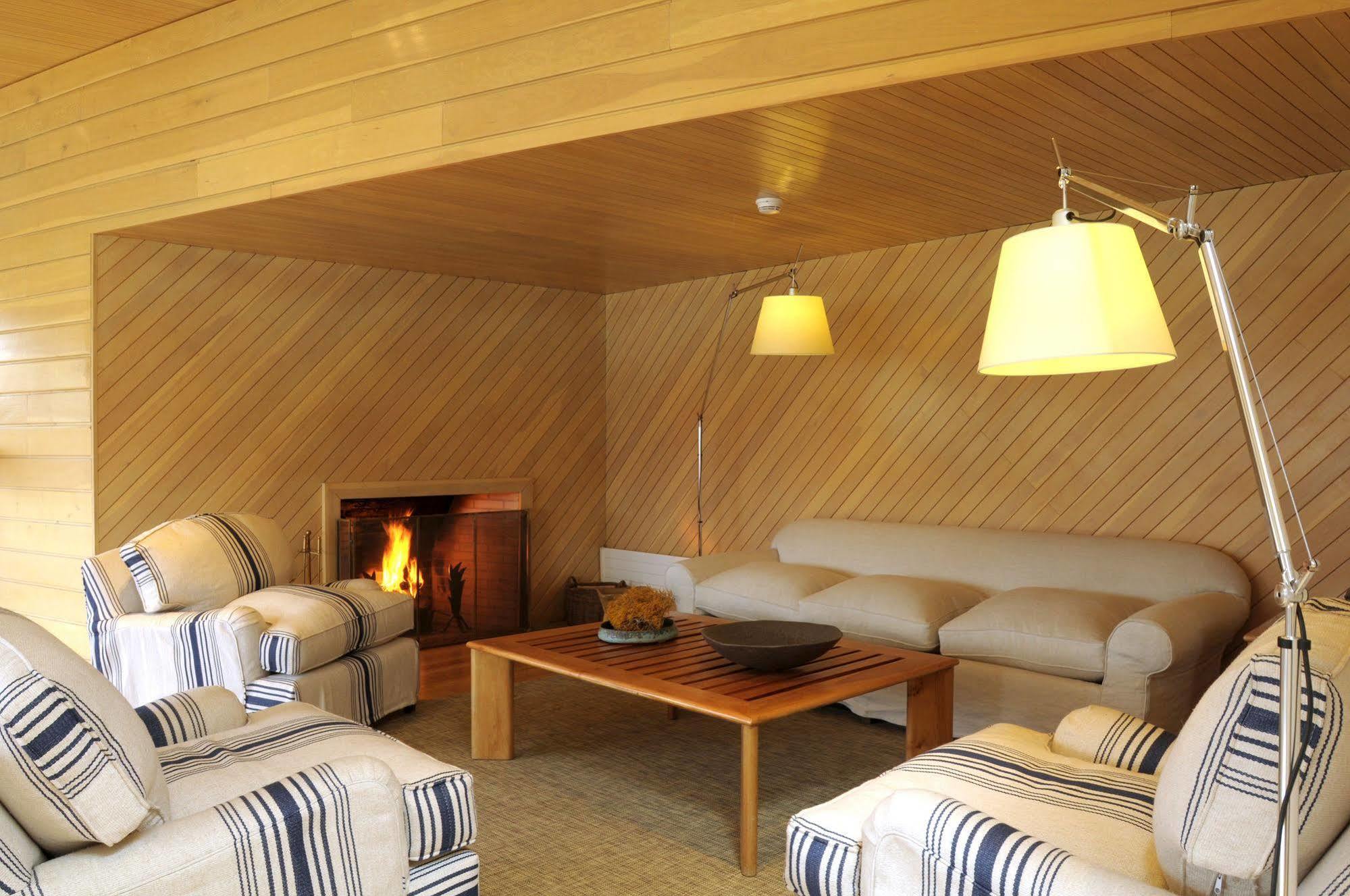 Explora En Torres Del Paine Villa Torres del Paine National Park Exterior photo
